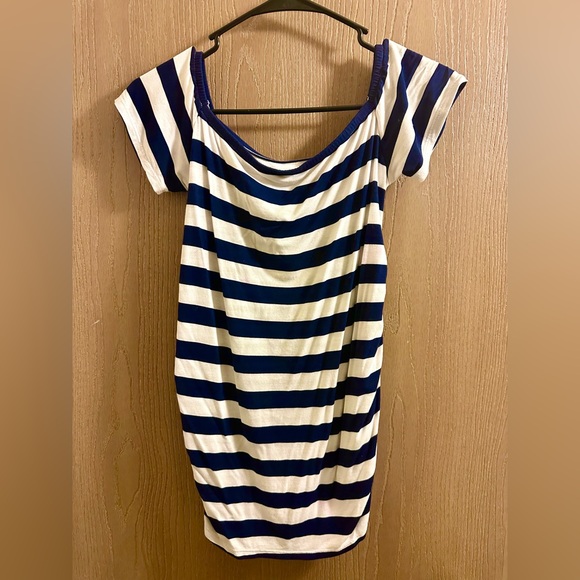 Striped maternity top 🌺 - Picture 2 of 3